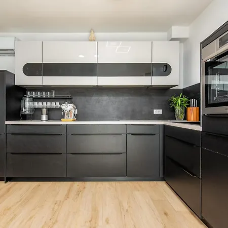 Prázdninový dům 3 Bedroom Stunning In Privlaka (Zadar)