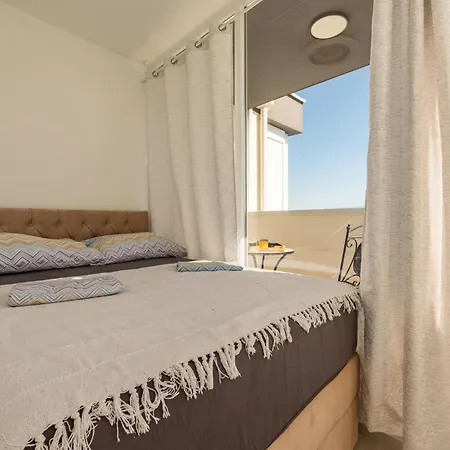 3 Bedroom Stunning In Prázdninový dům *