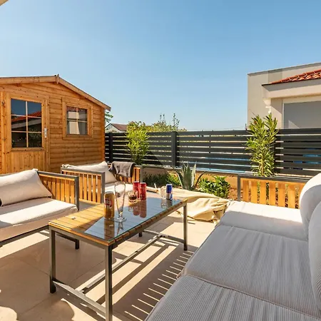 Ferienhaus 3 Bedroom Stunning In Privlaka (Zadar)