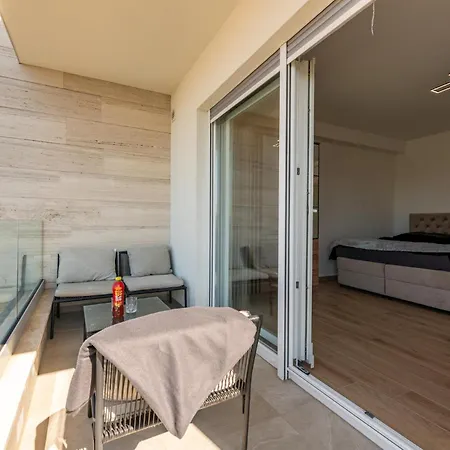 3 Bedroom Stunning In Ferienhaus *