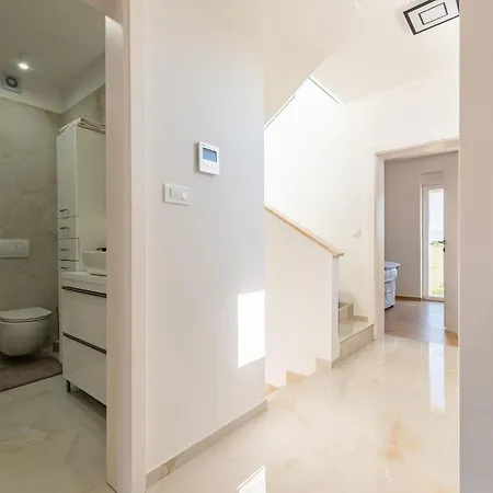 3 Bedroom Stunning In * Privlaka (Zadar)